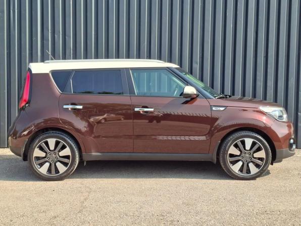 Kia Soul II Рестайлинг с пробегом 2018 года, цена 1 720 000 рублей, 102111 км, хэтчбек, Автокод Объявления