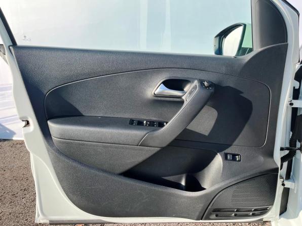 Volkswagen Polo V Рестайлинг с пробегом 2018 года, цена 1 180 200 рублей, 157030 км, седан, Автокод Объявления