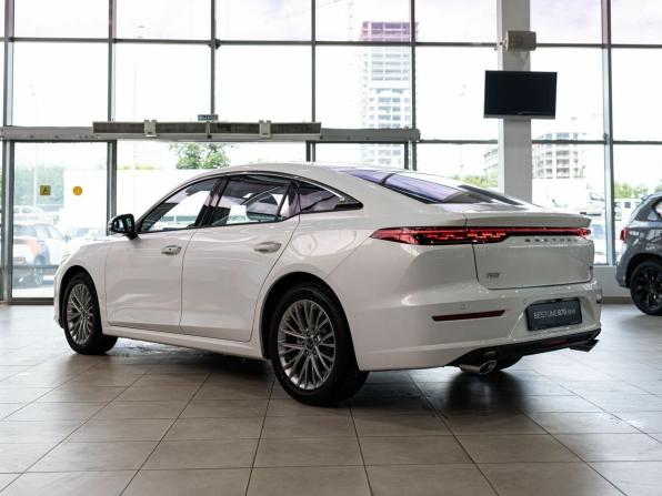 FAW Bestune B70 I Рестайлинг с пробегом 2024 года, цена 3 047 000 рублей, 10 км, лифтбек, Автокод Объявления