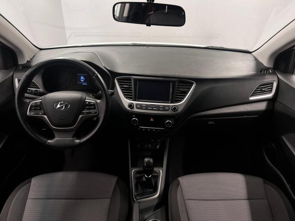 Hyundai Solaris II с пробегом 2018 года, цена 1 170 000 рублей, 148062 км, седан, Автокод Объявления