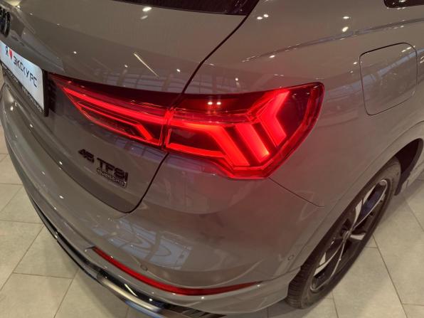 Audi Q3 II (F3) с пробегом 2025 года, цена 4 800 000 рублей, 2700 км, внедорожник, Автокод Объявления