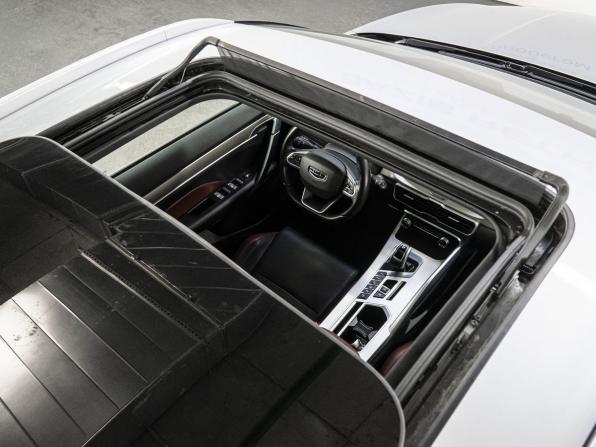 Geely Coolray I с пробегом 2021 года, цена 1 370 000 рублей, 135211 км, внедорожник, Автокод Объявления