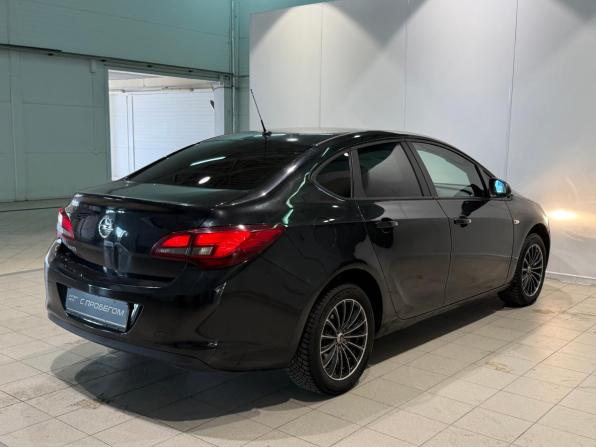 Opel Astra J Рестайлинг с пробегом 2013 года, цена 710 000 рублей, 155001 км, седан, Автокод Объявления
