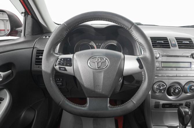Toyota Corolla X (E140 E150) Рестайлинг с пробегом 2012 года, цена 999 000 рублей, 280000 км, седан, Автокод Объявления