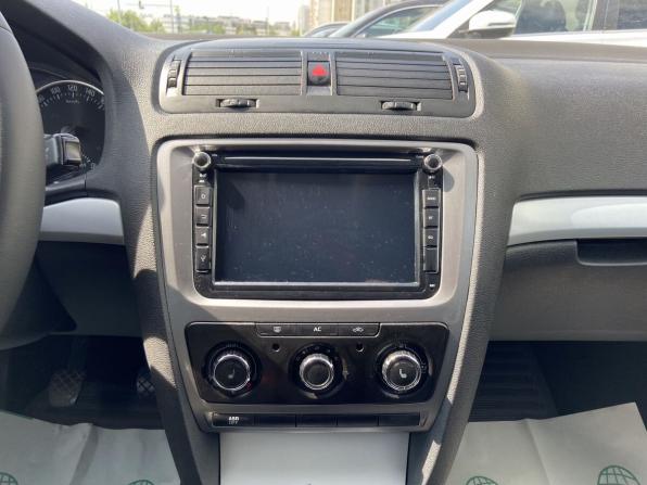 Skoda Octavia II (A5) Рестайлинг с пробегом 2010 года, цена 485 000 рублей, 482000 км, лифтбек, Автокод Объявления