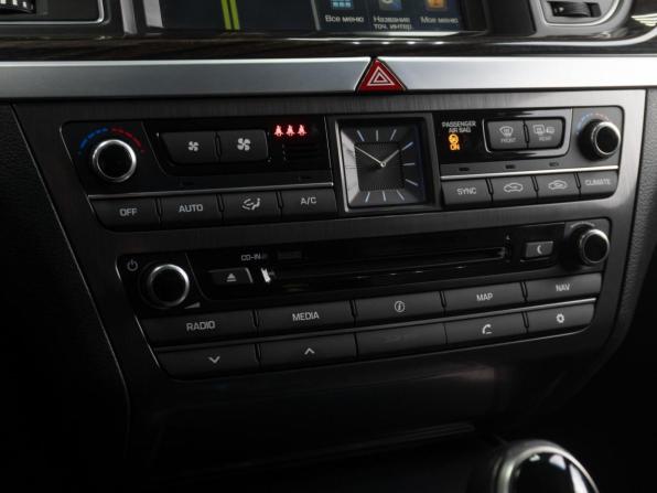 Hyundai Genesis II с пробегом 2016 года, цена 2 199 000 рублей, 195564 км, седан, Автокод Объявления
