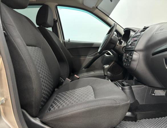 Lada (ВАЗ) Granta I Рестайлинг с пробегом 2019 года, цена 611 000 рублей, 131800 км, хэтчбек, Автокод Объявления