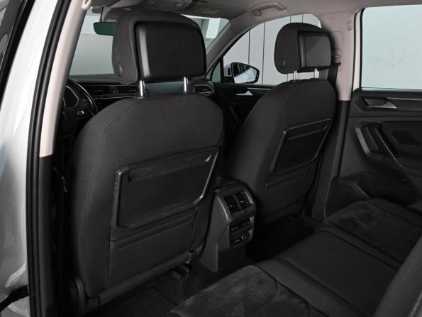 Volkswagen Tiguan II с пробегом 2019 года, цена 2 399 000 рублей, 144044 км, внедорожник, Автокод Объявления