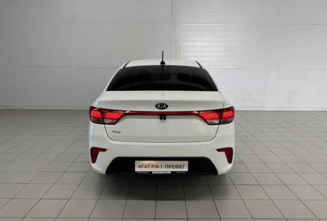 Kia Rio III Рестайлинг с пробегом 2017 года, цена 1 270 000 рублей, 133098 км, седан, Автокод Объявления