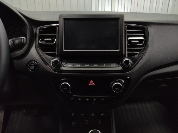 Hyundai Solaris II Рестайлинг с пробегом 2020 года, цена 1 559 000 рублей, 133437 км, седан, Автокод Объявления