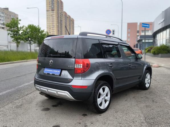 Skoda Yeti I Рестайлинг с пробегом 2015 года, цена 1 250 000 рублей, 224642 км, внедорожник, Автокод Объявления
