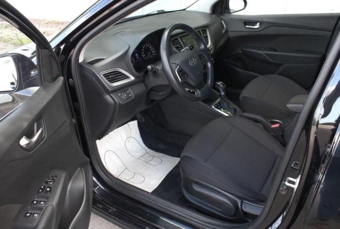 Hyundai Solaris II с пробегом 2019 года, цена 1 480 000 рублей, 118693 км, седан, Автокод Объявления