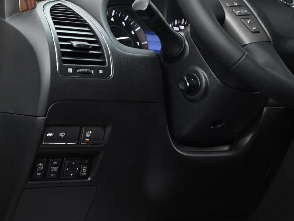 Nissan Patrol VI (Y62) с пробегом 2012 года, цена 1 849 000 рублей, 218000 км, внедорожник, Автокод Объявления