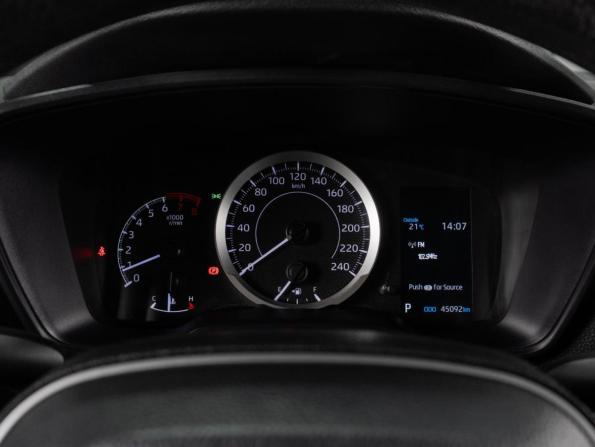 Toyota Levin XII (E210) с пробегом 2020 года, цена 1 939 000 рублей, 45092 км, седан, Автокод Объявления