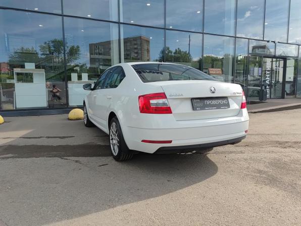 Skoda Octavia III (A7) Рестайлинг с пробегом 2018 года, цена 1 818 000 рублей, 105199 км, лифтбек, Автокод Объявления