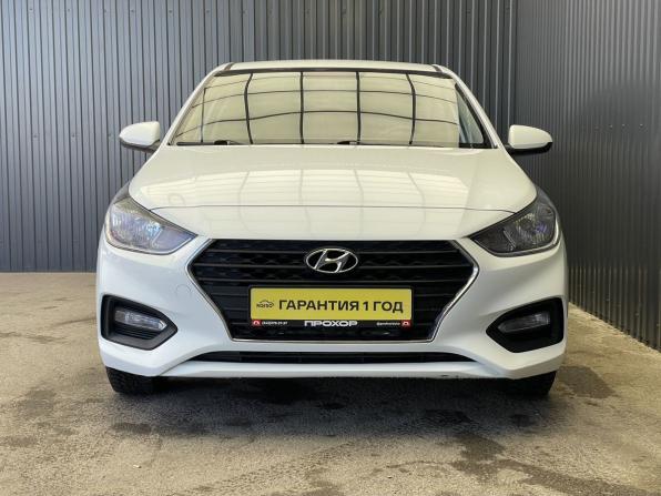Hyundai Solaris II с пробегом 2019 года, цена 1 097 000 рублей, 102959 км, седан, Автокод Объявления