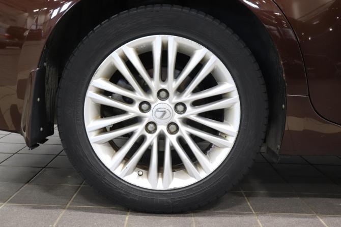 Lexus ES VI Рестайлинг с пробегом 2016 года, цена 2 215 000 рублей, 227593 км, седан, Автокод Объявления