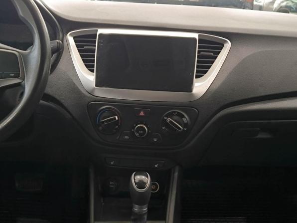 Hyundai Solaris II с пробегом 2019 года, цена 1 350 000 рублей, 86377 км, седан, Автокод Объявления