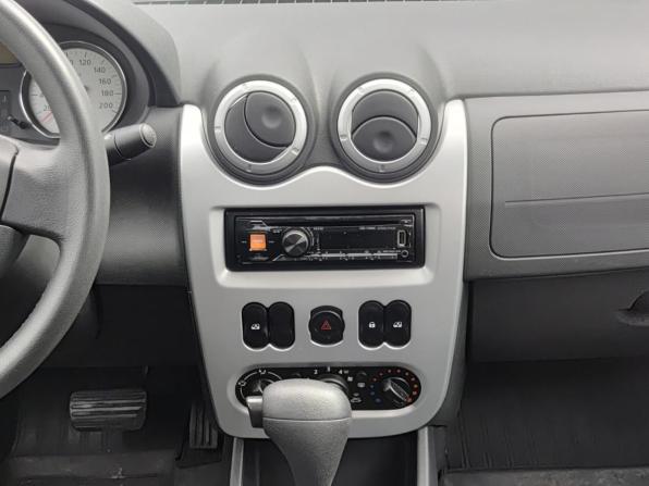 Renault Logan I Рестайлинг с пробегом 2013 года, цена 675 000 рублей, 94176 км, седан, Автокод Объявления