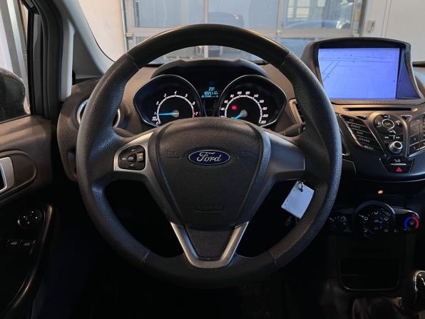 Ford Fiesta Mk6 Рестайлинг с пробегом 2016 года, цена 760 000 рублей, 180475 км, седан, Автокод Объявления