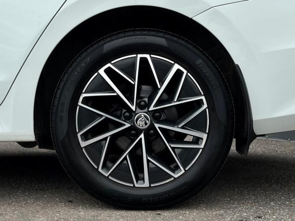 Skoda Octavia IV (A8) с пробегом 2021 года, цена 2 178 900 рублей, 105368 км, лифтбек, Автокод Объявления