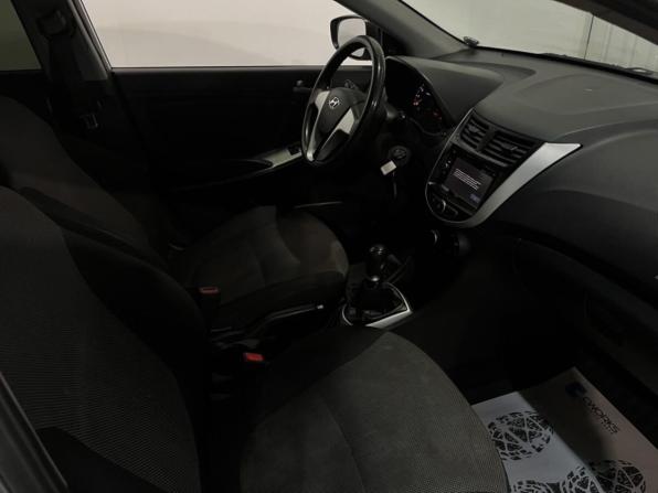 Hyundai Solaris I с пробегом 2011 года, цена 595 000 рублей, 213598 км, седан, Автокод Объявления