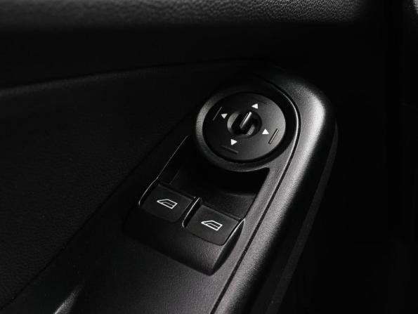 Ford Fiesta Mk6 Рестайлинг с пробегом 2015 года, цена 769 000 рублей, 139239 км, седан, Автокод Объявления