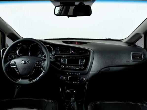 Kia Ceed II с пробегом 2012 года, цена 825 000 рублей, 252066 км, хэтчбек, Автокод Объявления