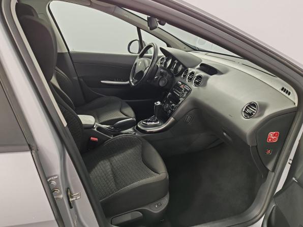 Peugeot 308 I Рестайлинг с пробегом 2012 года, цена 599 000 рублей, 187420 км, хэтчбек, Автокод Объявления