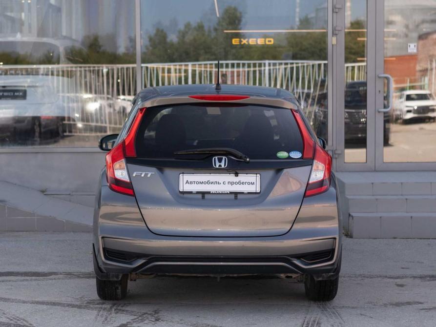 Honda Fit III Рестайлинг Новосибирск  - изображение 6