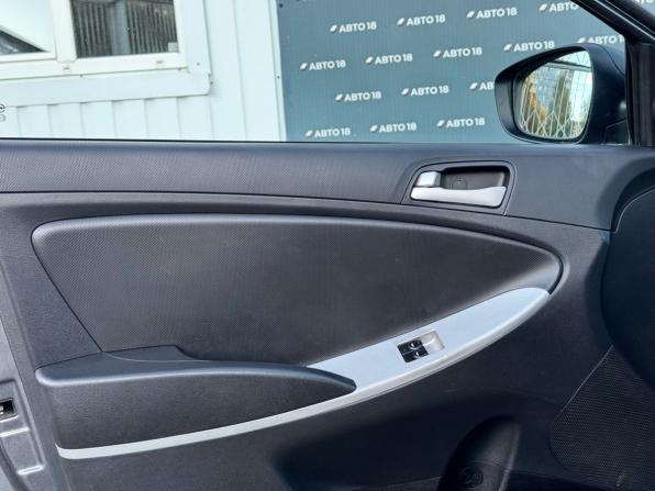 Hyundai Solaris I с пробегом 2013 года, цена 799 000 рублей, 118194 км, седан, Автокод Объявления