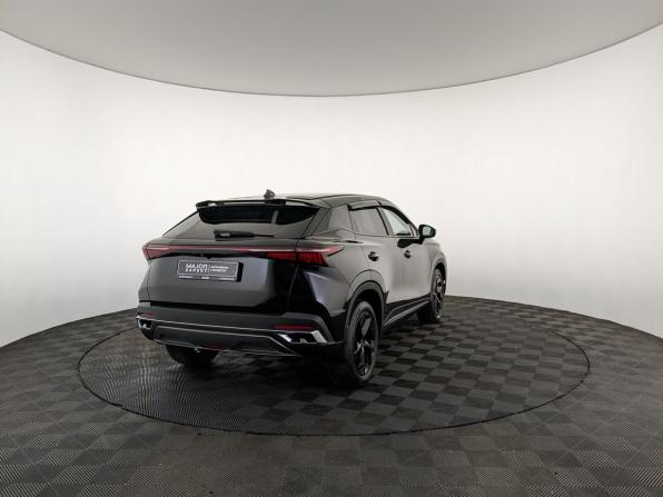 Omoda C5 I с пробегом 2022 года, цена 1 500 000 рублей, 82000 км, внедорожник, Автокод Объявления