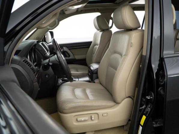 Toyota Land Cruiser 200 Series с пробегом 2010 года, цена 3 180 046 рублей, 298156 км, внедорожник, Автокод Объявления