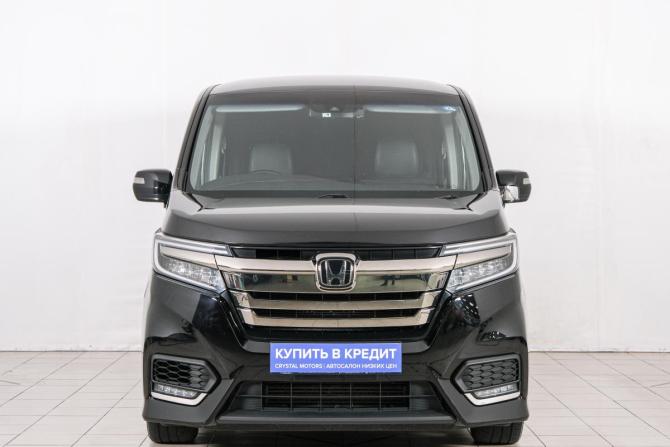 Honda Stepwgn V Рестайлинг с пробегом 2019 года, цена 2 299 000 рублей, 93000 км, минивэн, Автокод Объявления