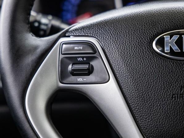 Kia Rio III Рестайлинг с пробегом 2015 года, цена 878 000 рублей, 230739 км, седан, Автокод Объявления