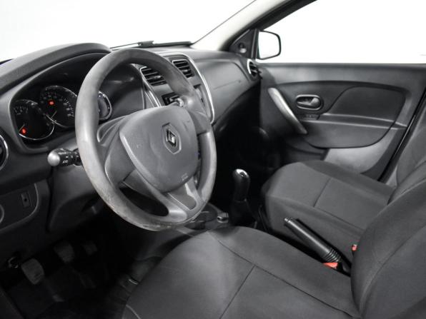 Renault Logan II с пробегом 2017 года, цена 649 000 рублей, 123402 км, седан, Автокод Объявления