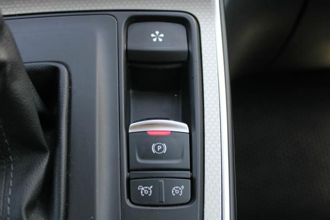Renault Scenic IV с пробегом 2018 года, цена 1 650 000 рублей, 123000 км, минивэн, Автокод Объявления