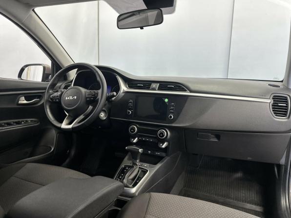 Kia Rio IV Рестайлинг с пробегом 2021 года, цена 1 687 000 рублей, 23980 км, седан, Автокод Объявления