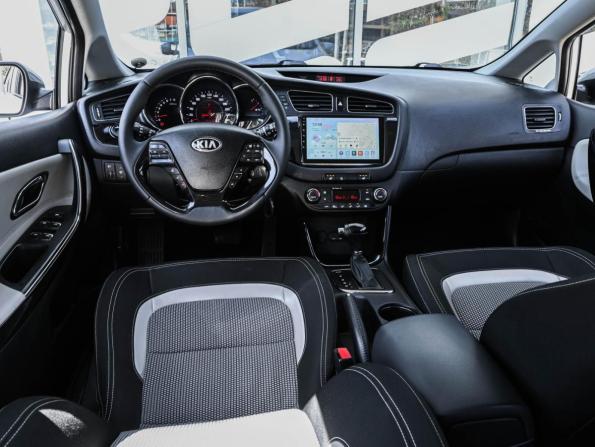 Kia Ceed II с пробегом 2013 года, цена 1 136 000 рублей, 175708 км, хэтчбек, Автокод Объявления
