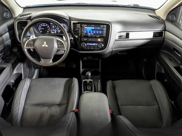 Mitsubishi Outlander III Рестайлинг с пробегом 2014 года, цена 1 599 500 рублей, 178000 км, внедорожник, Автокод Объявления