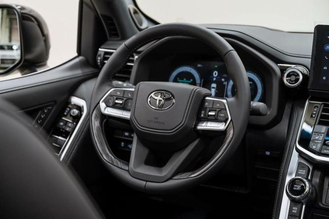 Новый Toyota Land Cruiser 300 Series 2026 года, цена 14 975 000 рублей, внедорожник, Автокод Объявления