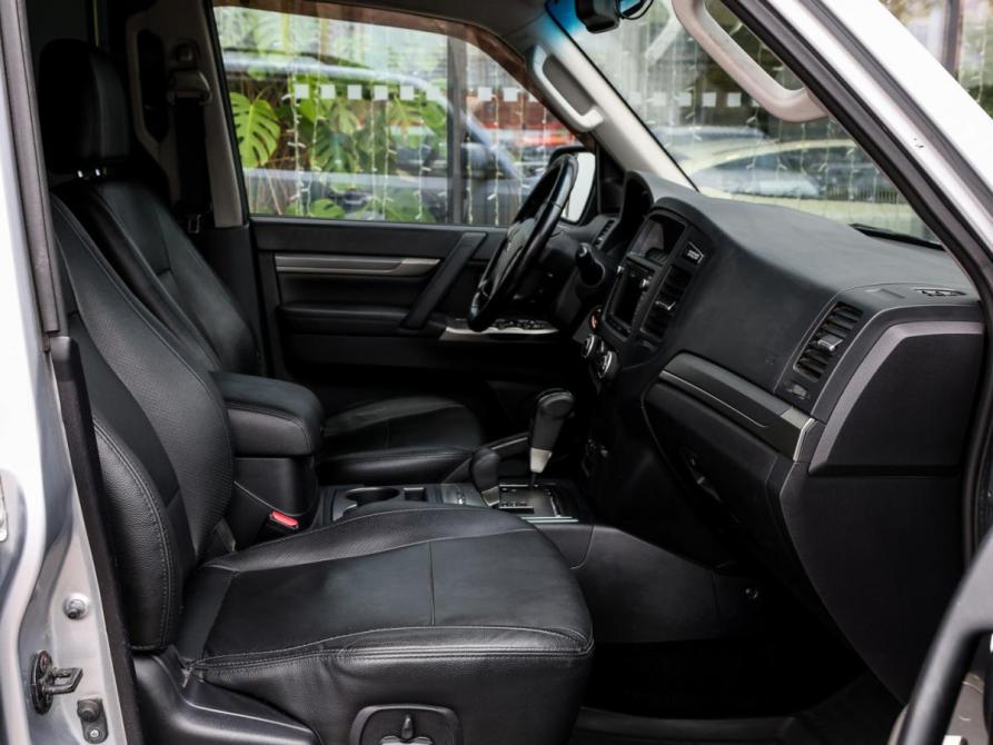 Mitsubishi Pajero IV Рестайлинг 1 Москва  - изображение 12