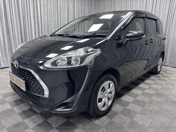 Toyota Sienta II Рестайлинг с пробегом 2020 года, цена 1 450 000 рублей, 148197 км, компактвэн, Автокод Объявления