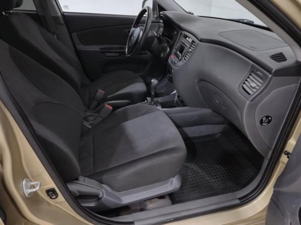 Kia Rio II Рестайлинг с пробегом 2010 года, цена 550 000 рублей, 160500 км, седан, Автокод Объявления