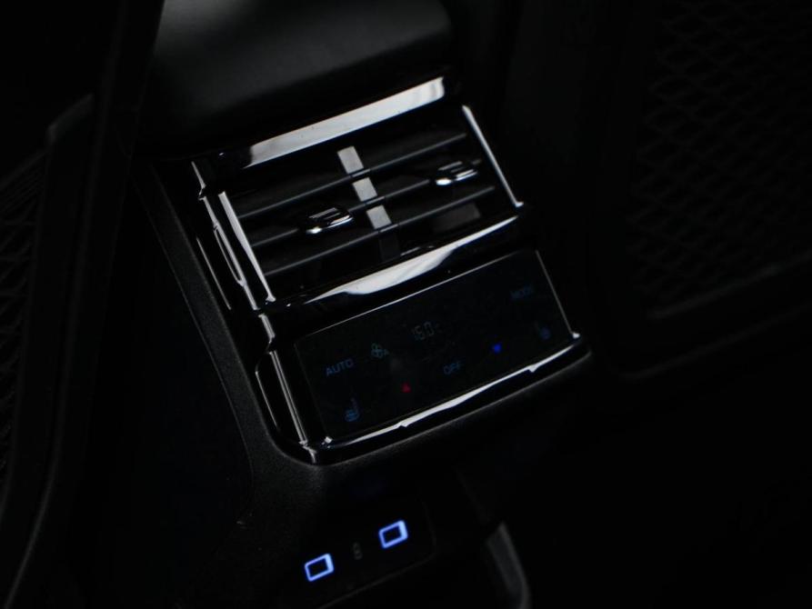 Geely Monjaro I Москва  - изображение 12