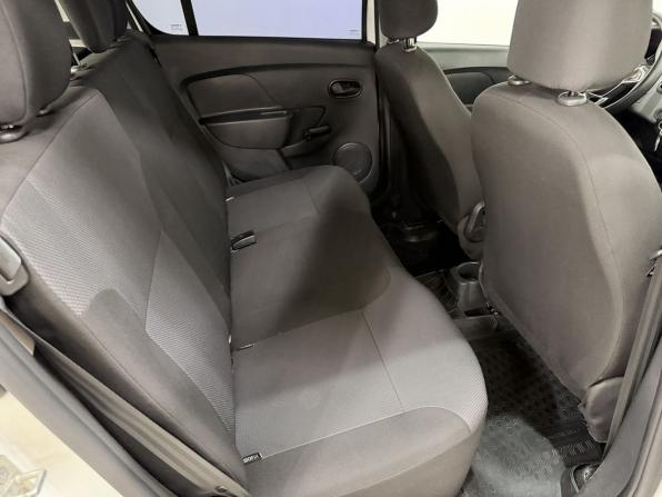 Renault Sandero II Рестайлинг с пробегом 2019 года, цена 970 000 рублей, 91686 км, хэтчбек, Автокод Объявления