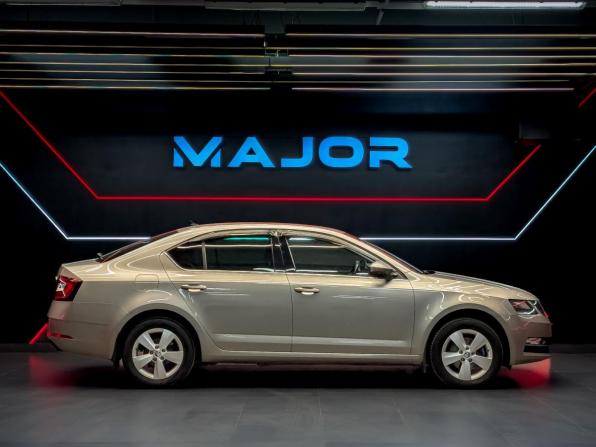 Skoda Octavia III (A7) Рестайлинг с пробегом 2020 года, цена 2 065 000 рублей, 61478 км, лифтбек, Автокод Объявления