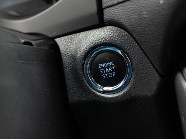 Toyota RAV4 V (XA50) с пробегом 2023 года, цена 3 550 000 рублей, 44256 км, внедорожник, Автокод Объявления