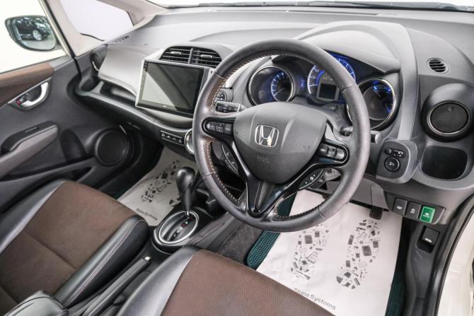 Honda Fit Shuttle I с пробегом 2012 года, цена 729 000 рублей, 243094 км, универсал, Автокод Объявления