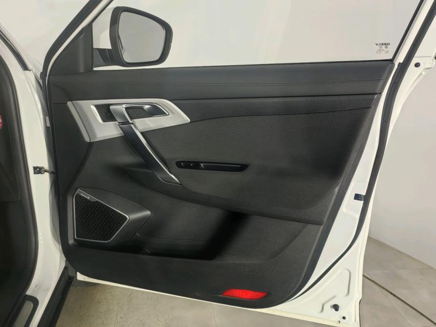 Geely Atlas I Санкт-Петербург  - изображение 16